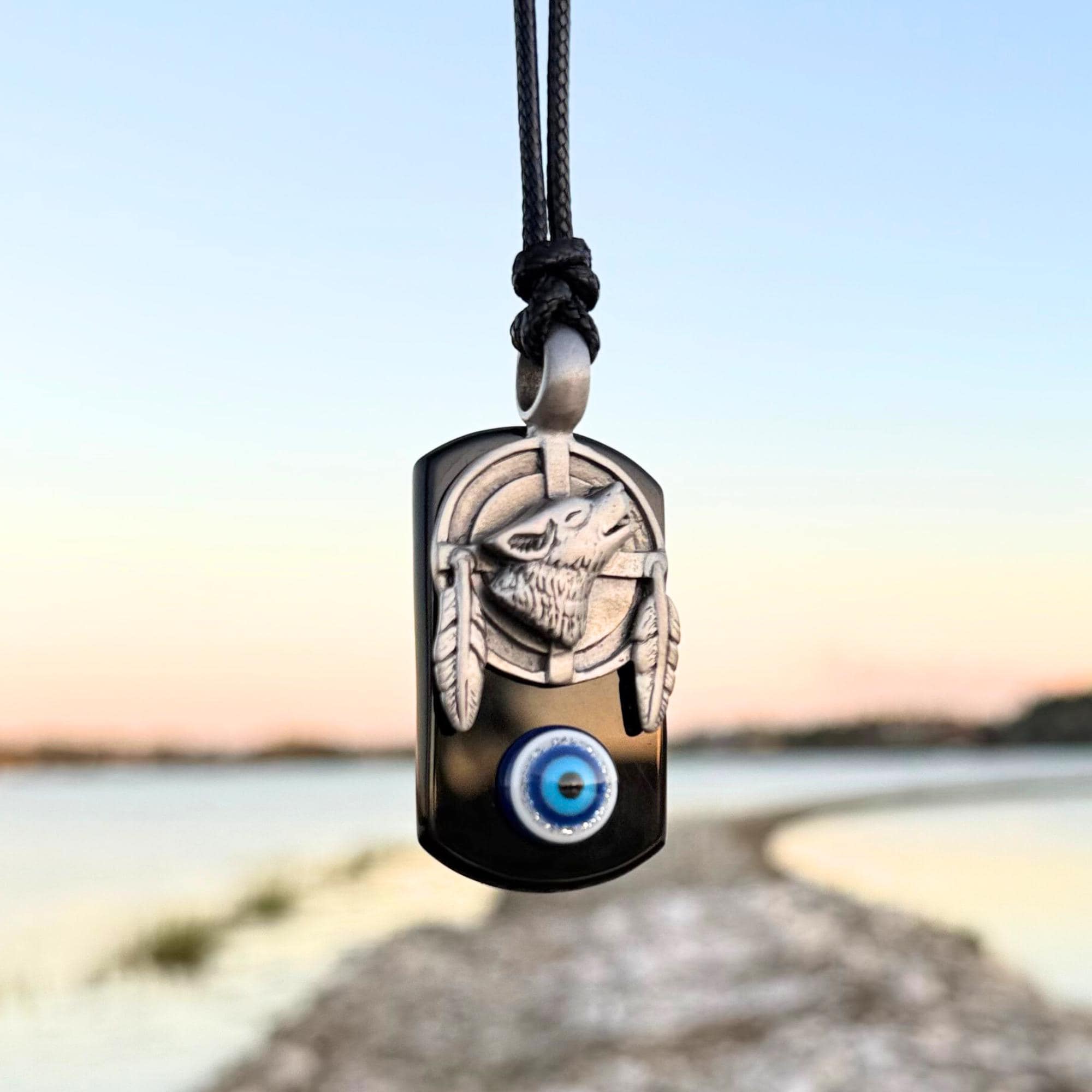 Black Agate Wolf Dreamcatcher Necklace – Evil Eye Protection Amulet