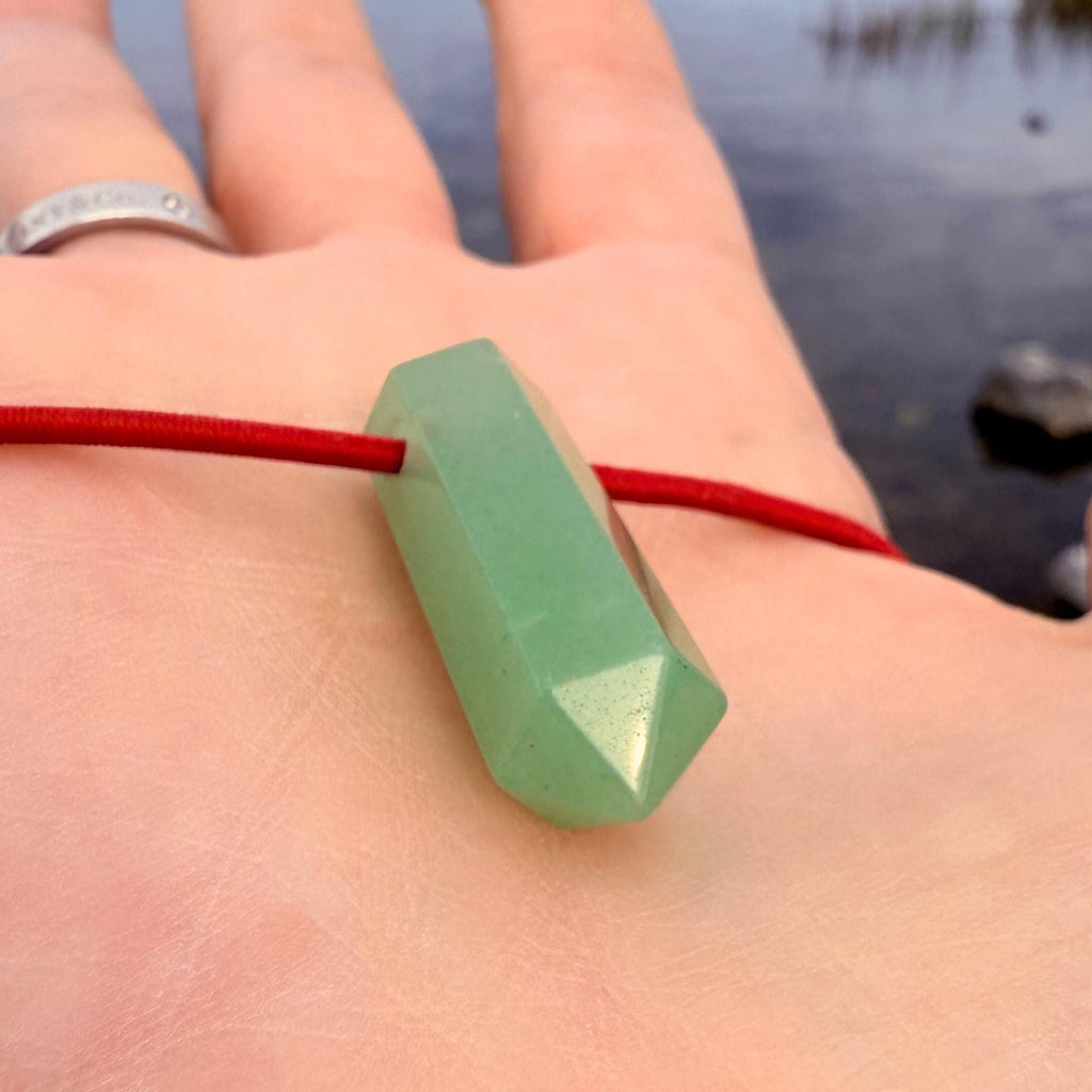 Green Quartz Palm Bracelet: Abundance Amulet - Meditation Crystal Fidget